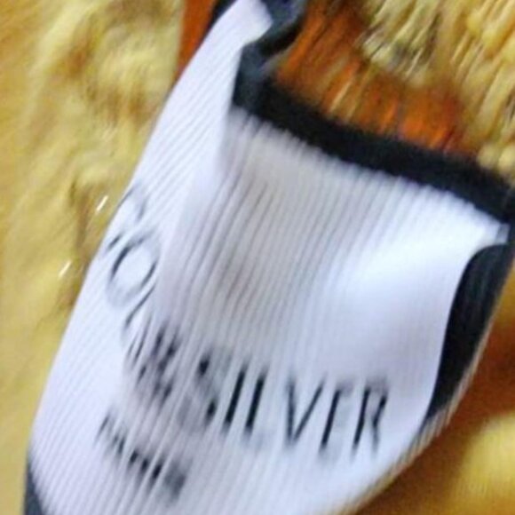 Gold Metallica Shimmer Lines with Yellow Lines - Picture 5 of 5